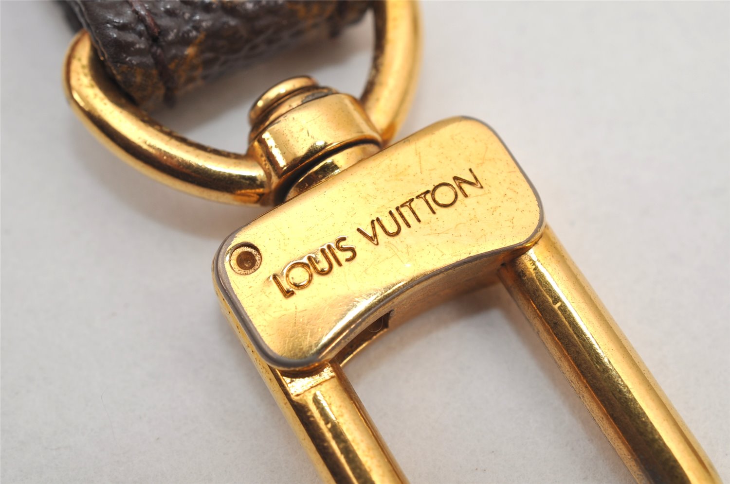 Authentic Louis Vuitton Monogram Shoulder Strap 46.9