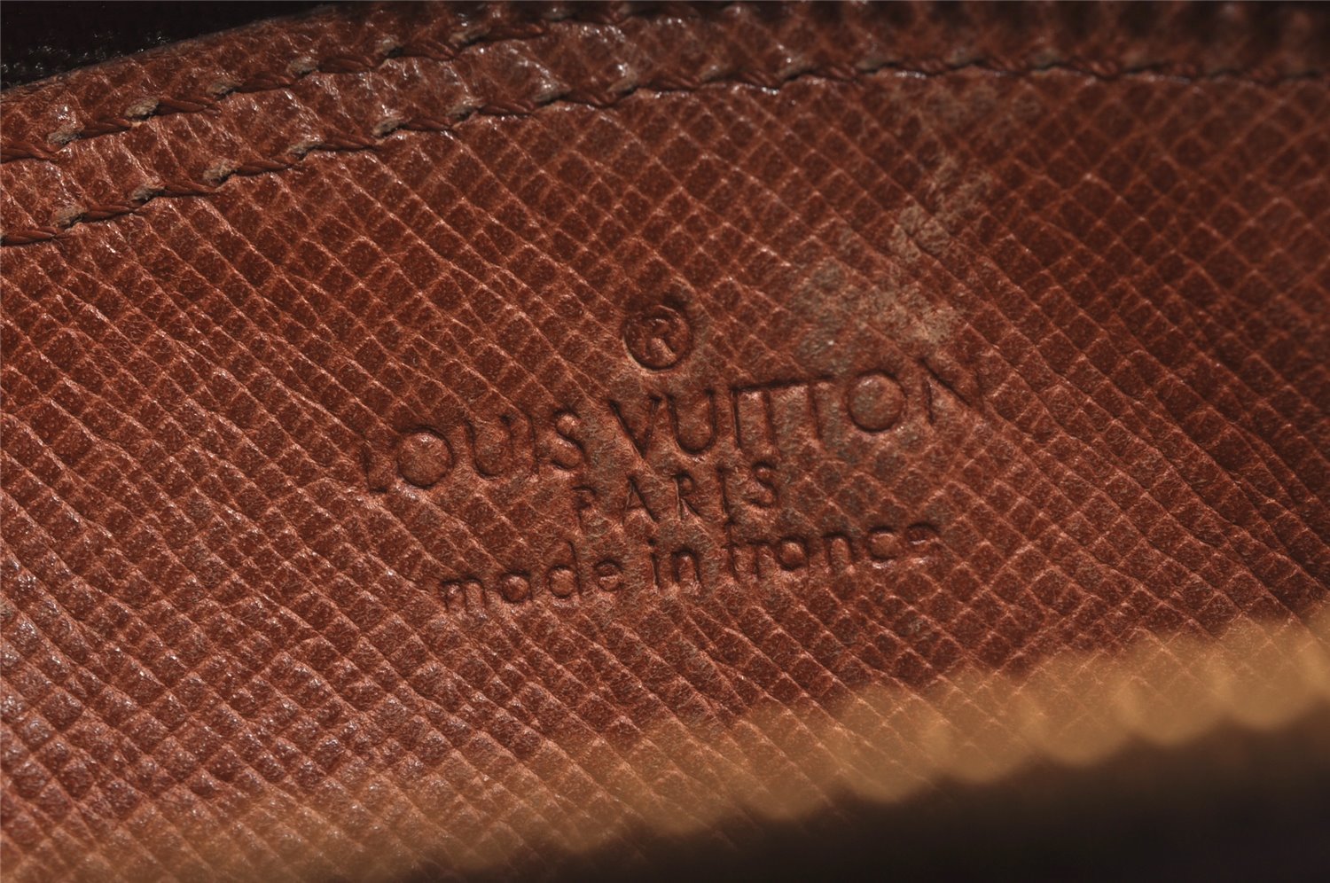 Authentic Louis Vuitton Monogram Pochette Secret M45484 Shoulder Bag Pouch 2984J