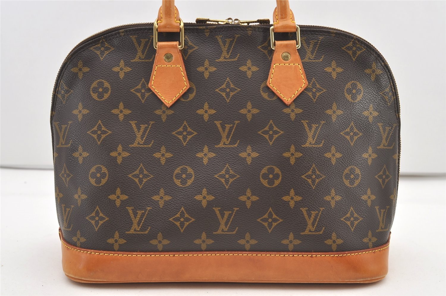 Authentic Louis Vuitton Monogram Alma Hand Bag Purse M51130 LV 2986J