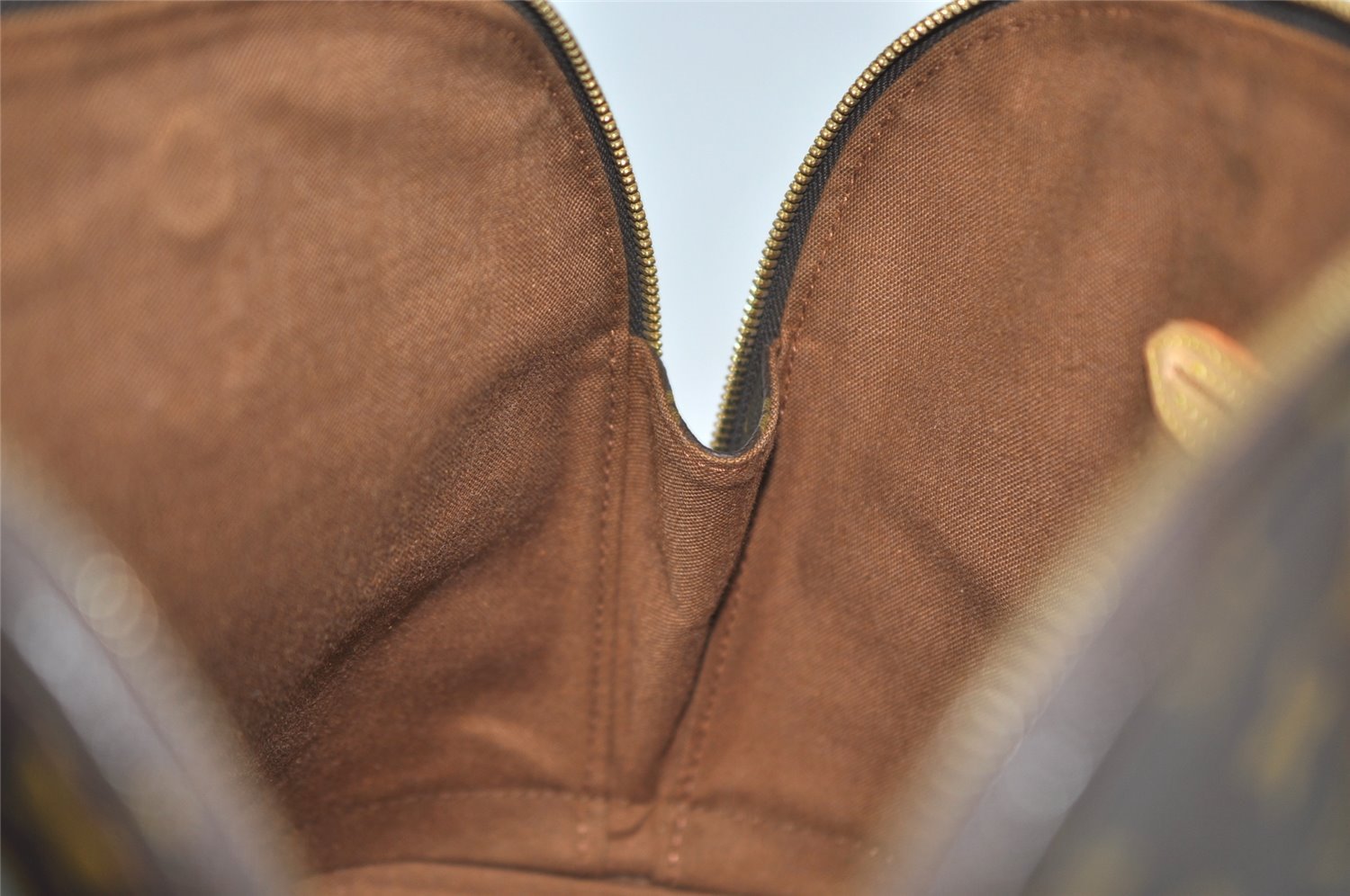 Authentic Louis Vuitton Monogram Alma Hand Bag Purse M51130 LV 2986J