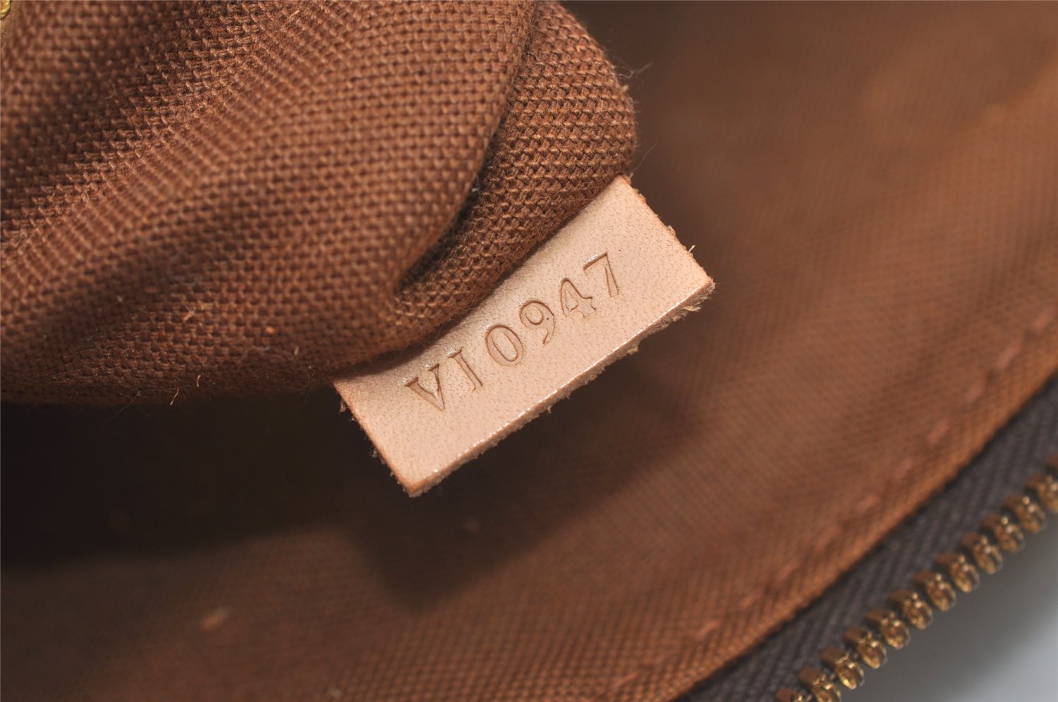 Authentic Louis Vuitton Monogram Alma Hand Bag Purse M51130 LV 2986J