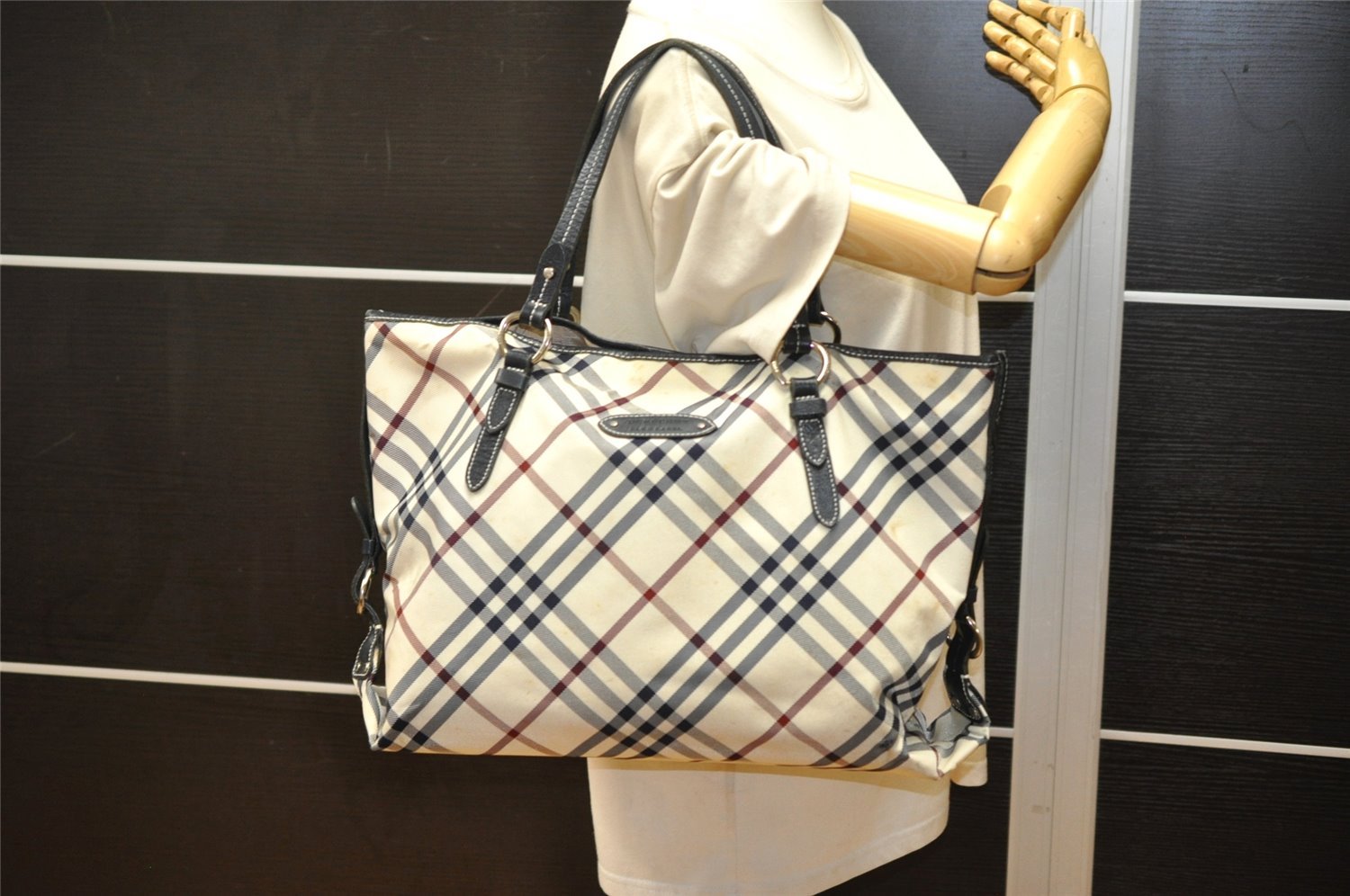 Authentic BURBERRY BLUE LABEL Check Shoulder Tote Bag Nylon Leather White 2990K