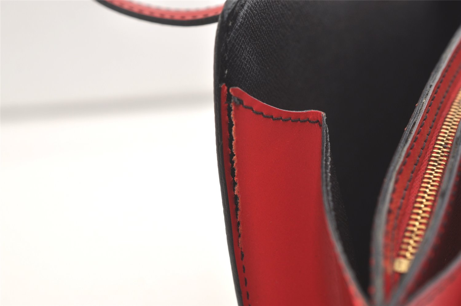 Auth Louis Vuitton Epi Varenne Hand Bag Bi-color Black x Red M52387 LV 2993K