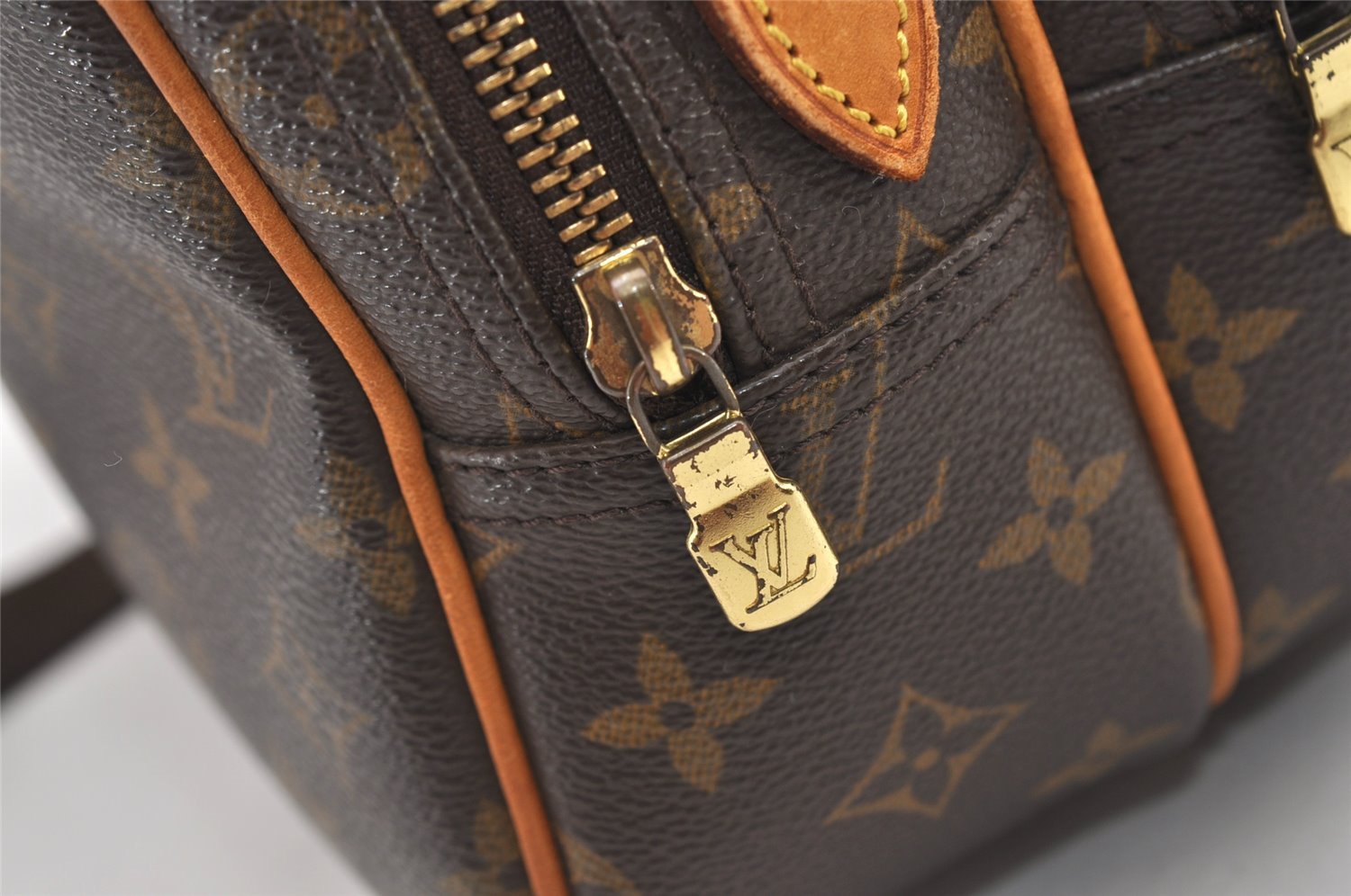 Authentic Louis Vuitton Monogram Reporter PM Shoulder Cross Bag M45254 LV 2996J