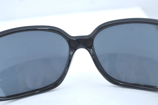 Authentic CHANEL Vintage Sunglasses CC Logos CoCo Mark Plastic Black Box 3004J