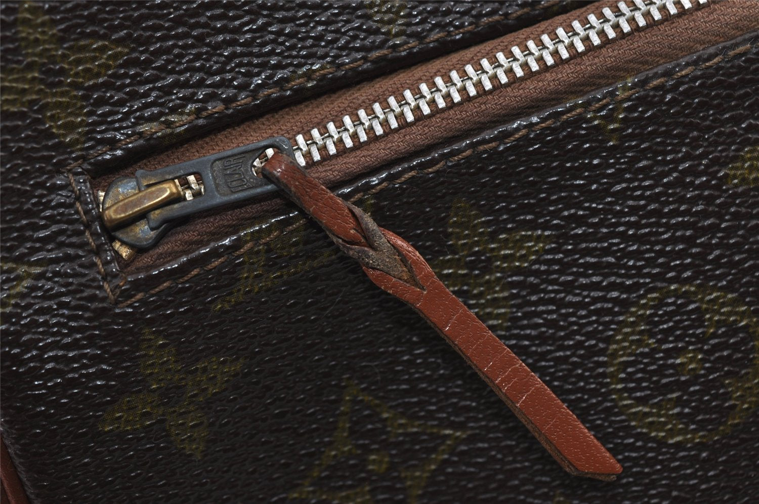 Authentic Louis Vuitton Monogram Shoulder Cross Body Bag Old Model LV 3010I