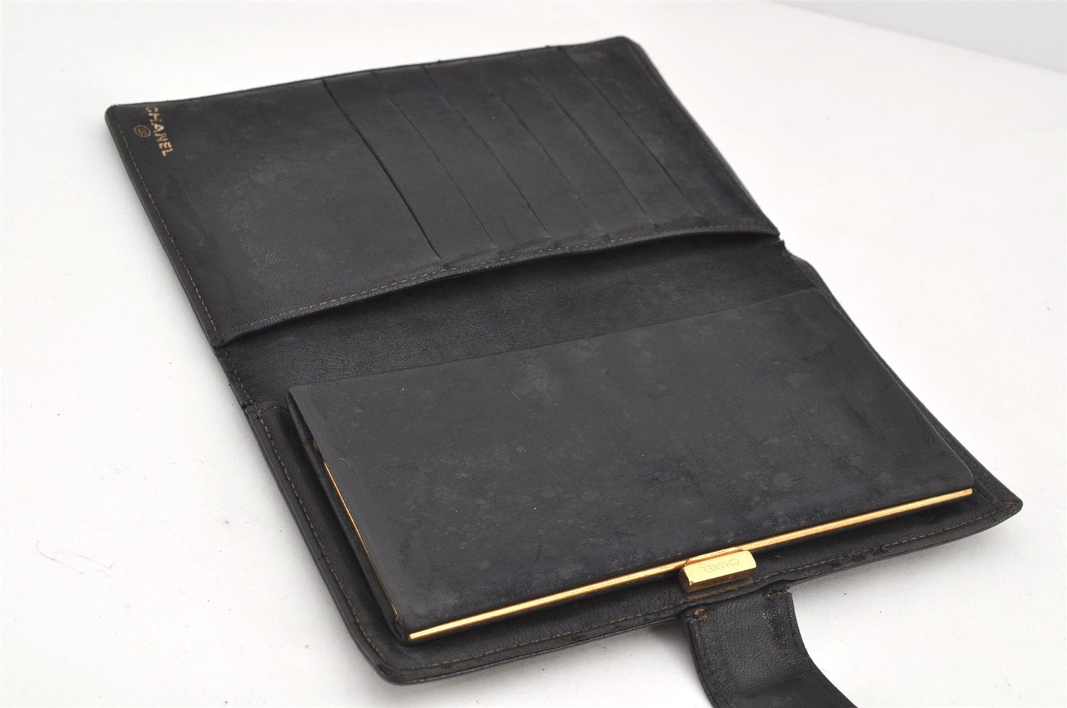 Authentic CHANEL Caviar Skin CC Logo Bifold Long Wallet Black Junk 3010K