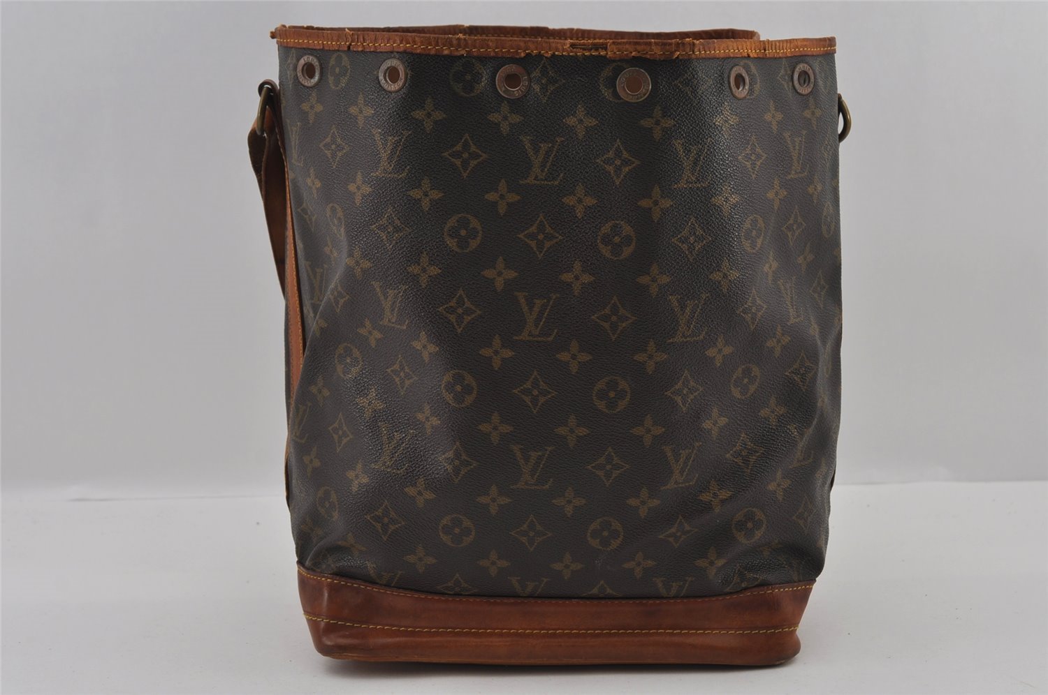 Authentic Louis Vuitton Monogram Noe Shoulder Drawstring Bag M42224 LV 3011I