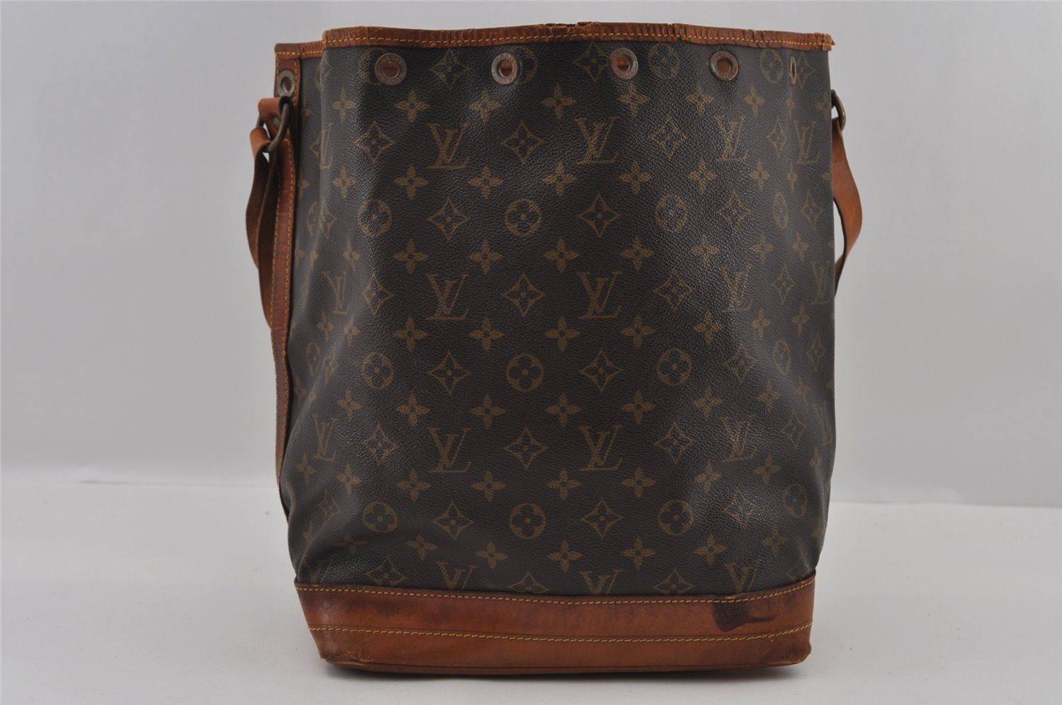 Authentic Louis Vuitton Monogram Noe Shoulder Drawstring Bag M42224 LV 3011I