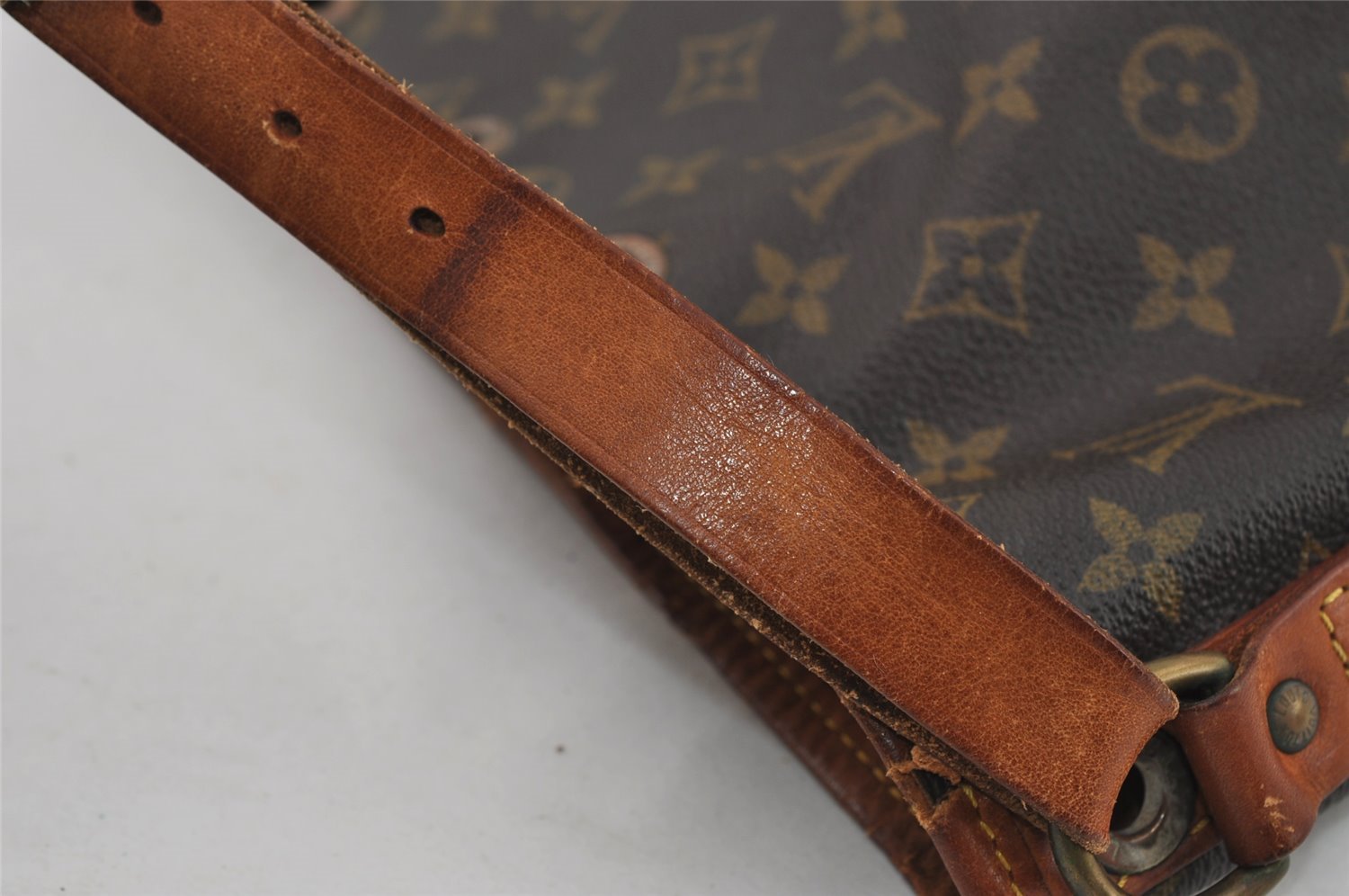 Authentic Louis Vuitton Monogram Noe Shoulder Drawstring Bag M42224 LV 3011I