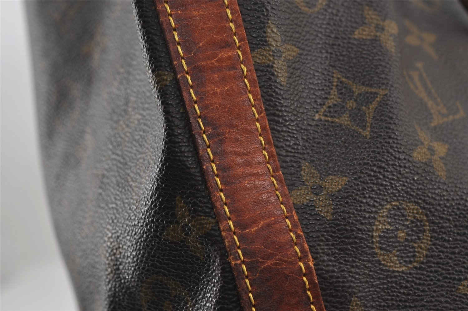 Authentic Louis Vuitton Monogram Noe Shoulder Drawstring Bag M42224 LV 3011I