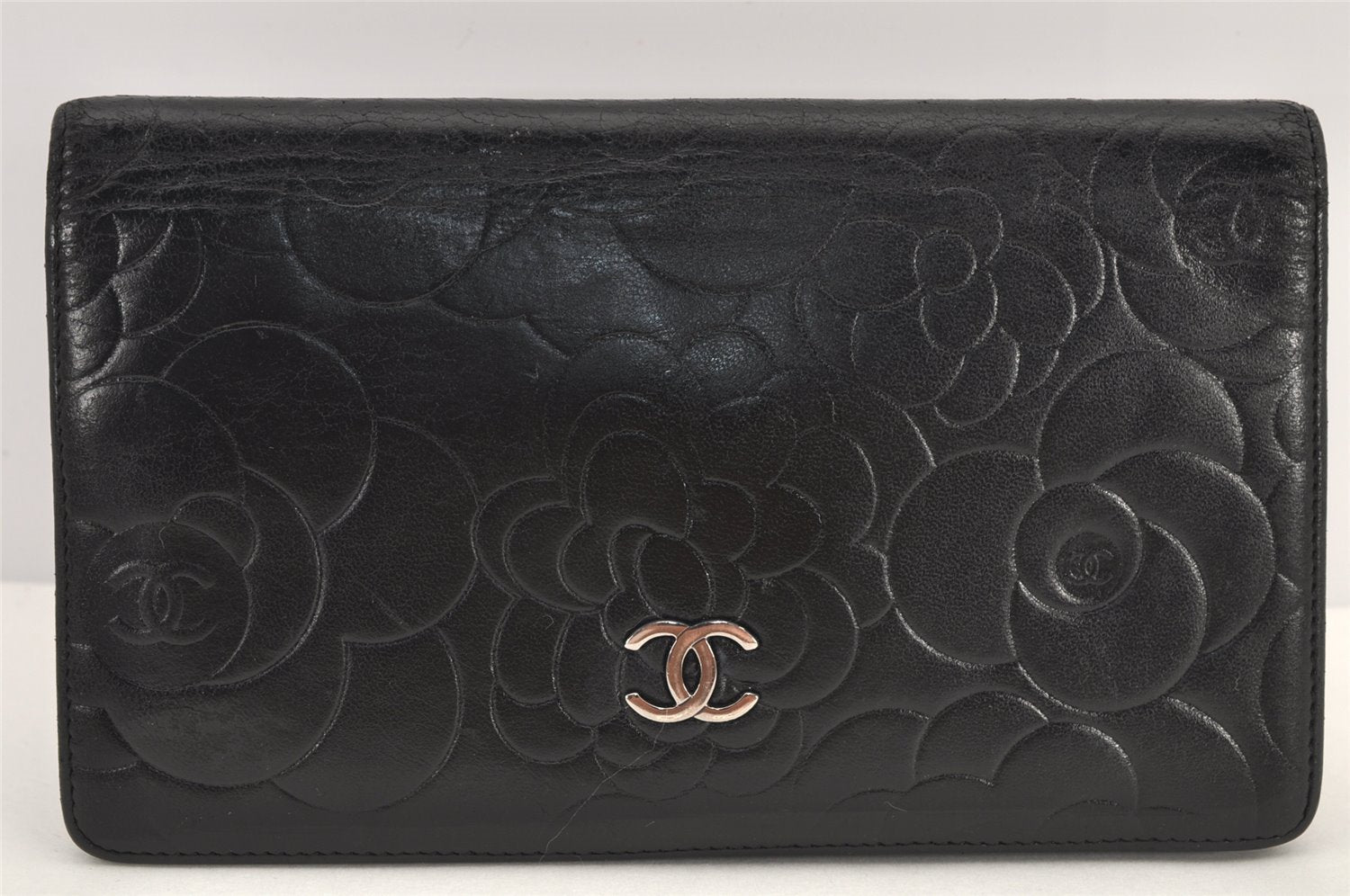 Authentic CHANEL Camellia Calf Skin CC Logo Bifold Long Wallet Purse Black 3011K