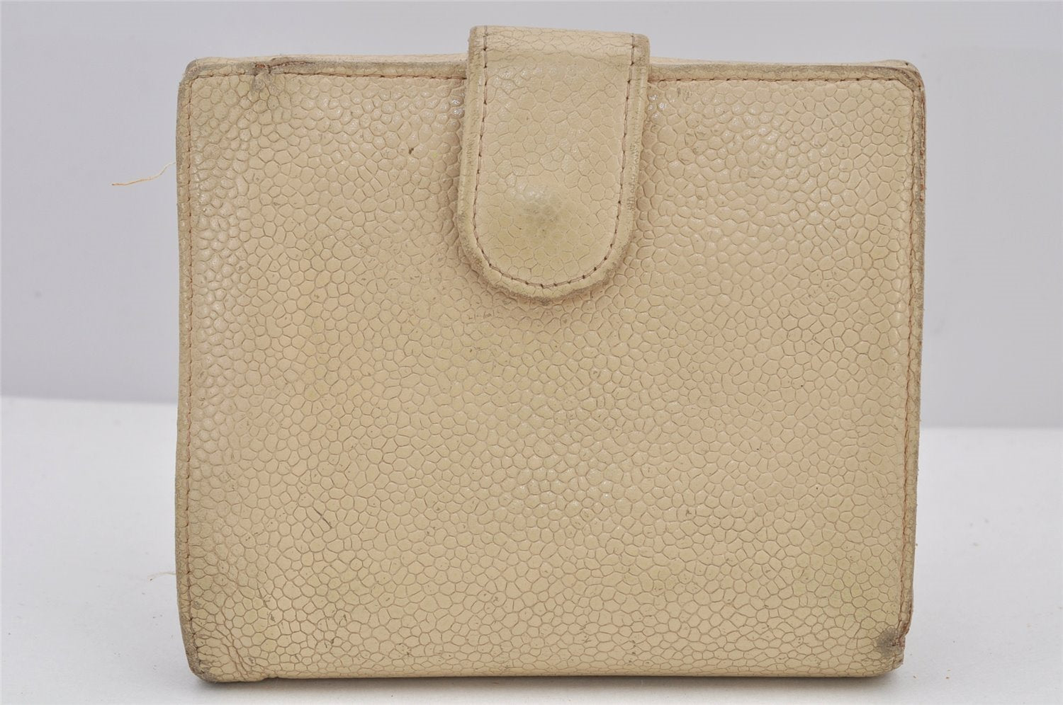 Authentic CHANEL Caviar Skin CC Logo Bifold Wallet Purse Cream White 3013K