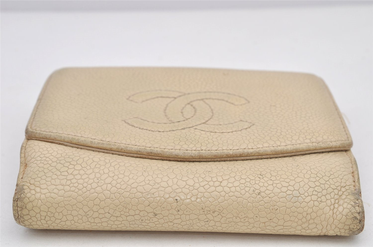 Authentic CHANEL Caviar Skin CC Logo Bifold Wallet Purse Cream White 3013K