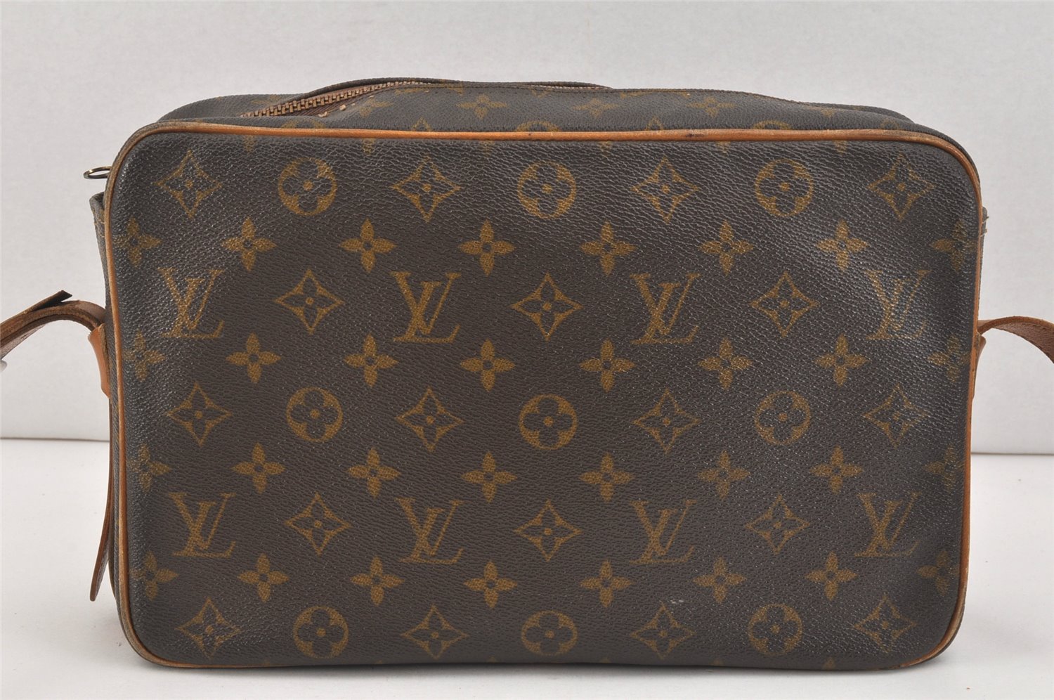 Auth Louis Vuitton Monogram Sac Bandouliere 30 Shoulder Bag USA Model LV 3016K