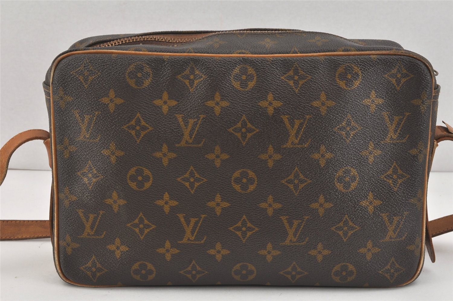 Auth Louis Vuitton Monogram Sac Bandouliere 30 Shoulder Bag USA Model LV 3016K