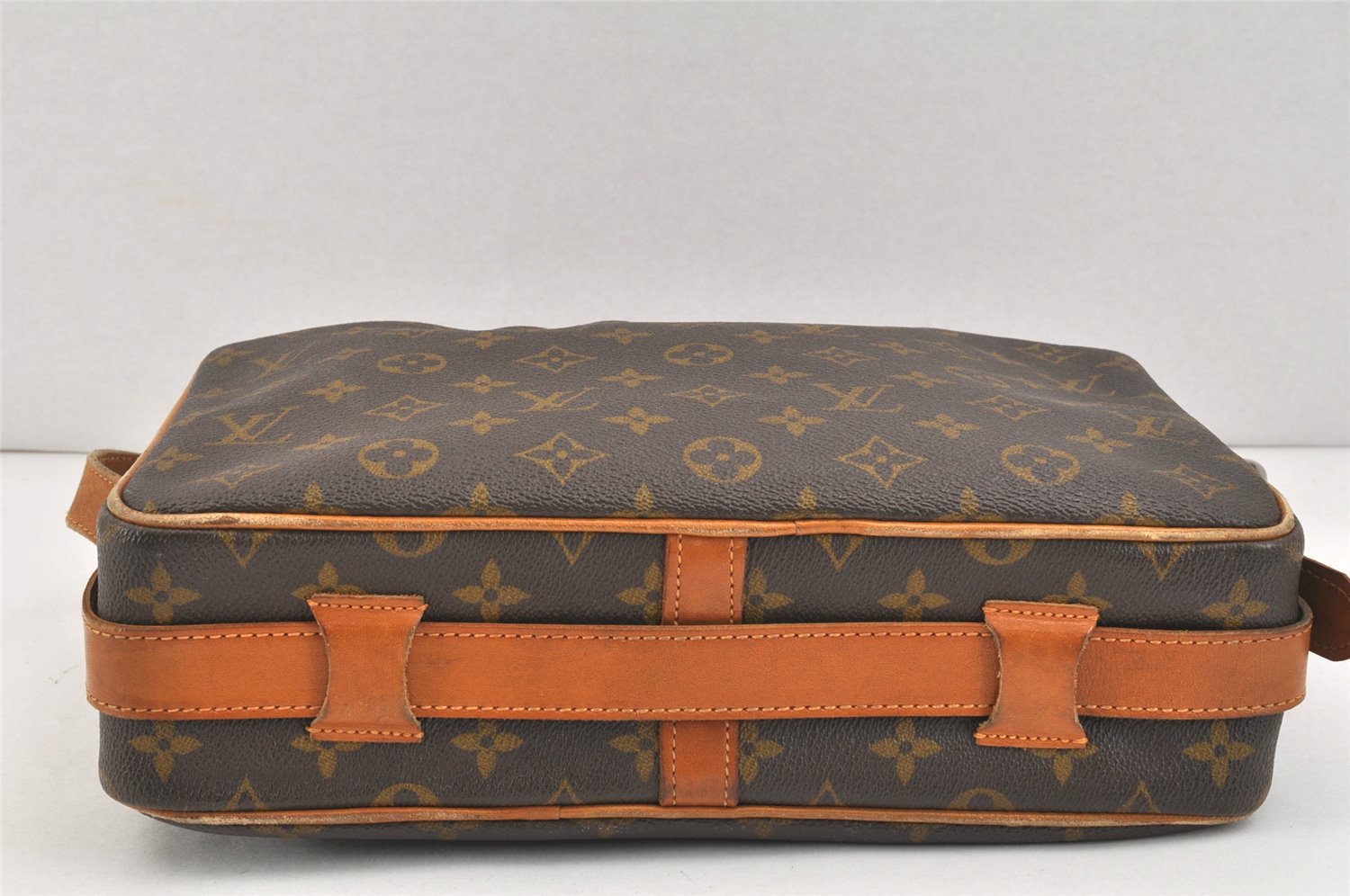 Auth Louis Vuitton Monogram Sac Bandouliere 30 Shoulder Bag USA Model LV 3016K