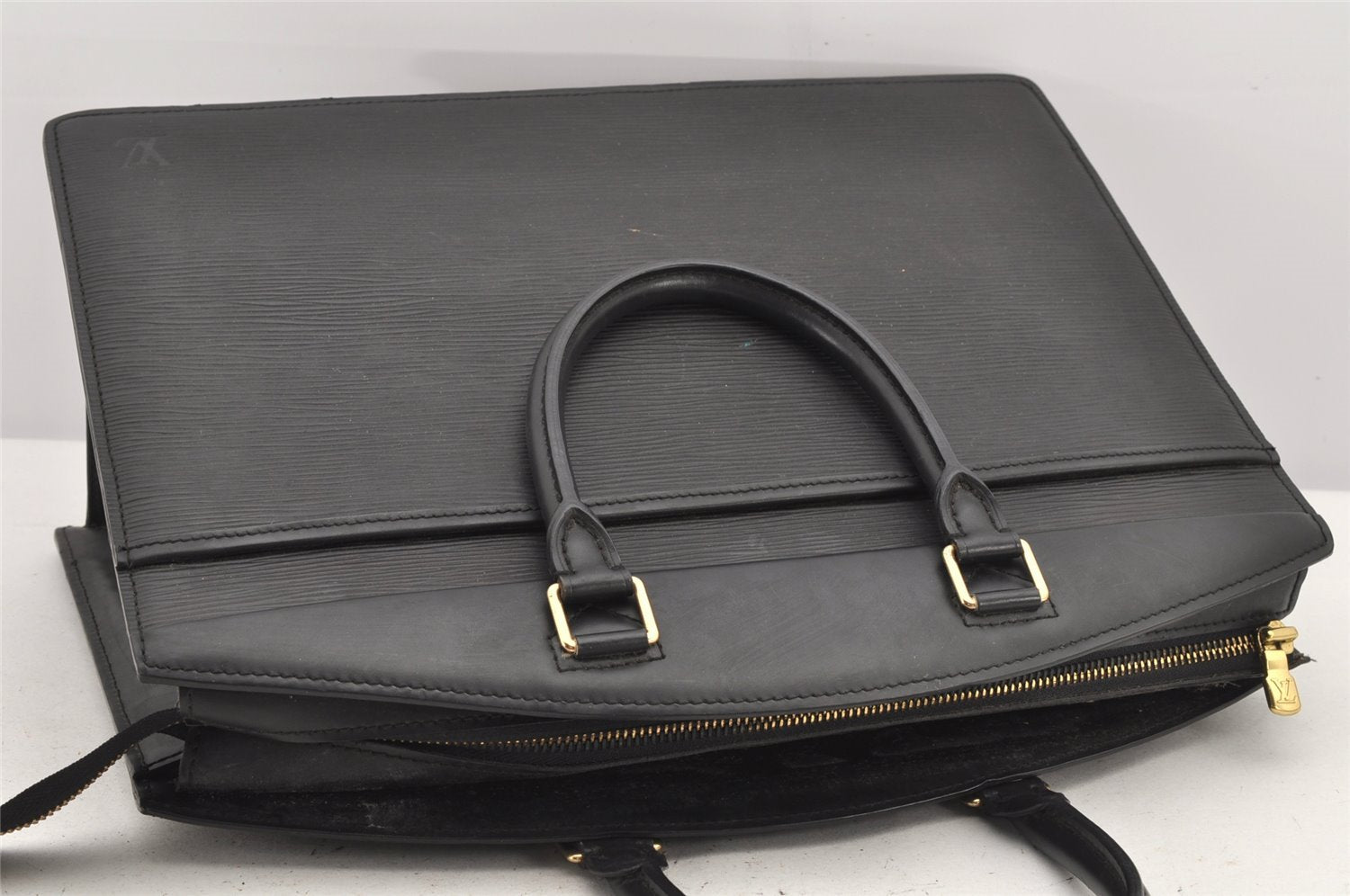 Authentic Louis Vuitton Epi Riviera Hand Bag Black M48182 LV 3019K