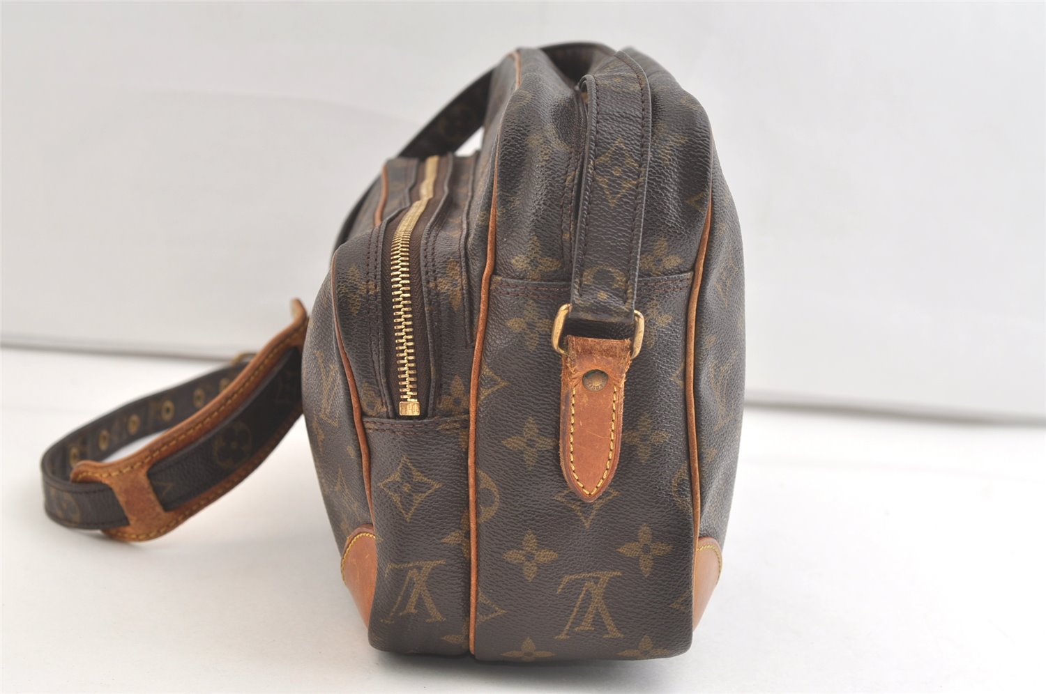 Authentic Louis Vuitton Monogram Nile Shoulder Cross Body Bag M45244 LV 3022K