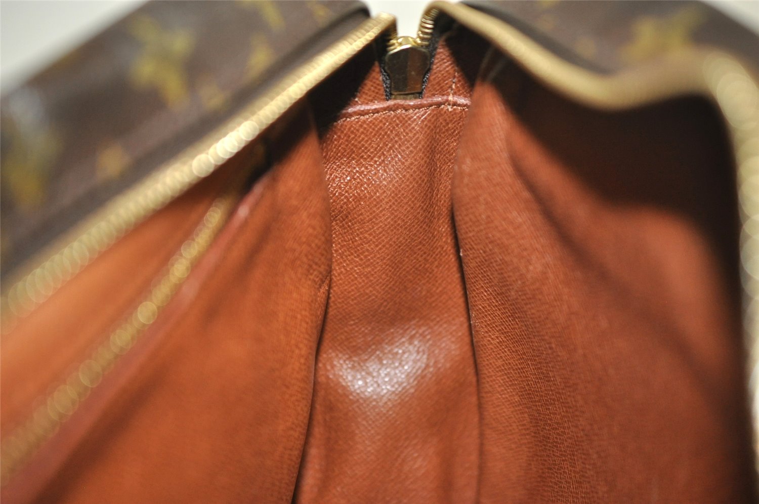 Authentic Louis Vuitton Monogram Nile Shoulder Cross Body Bag M45244 LV 3022K