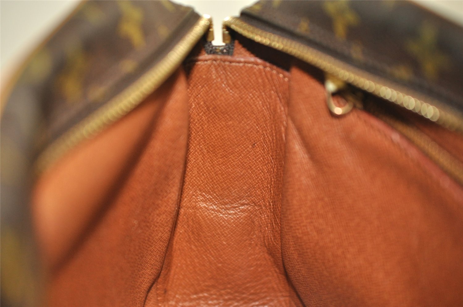 Authentic Louis Vuitton Monogram Nile Shoulder Cross Body Bag M45244 LV 3022K