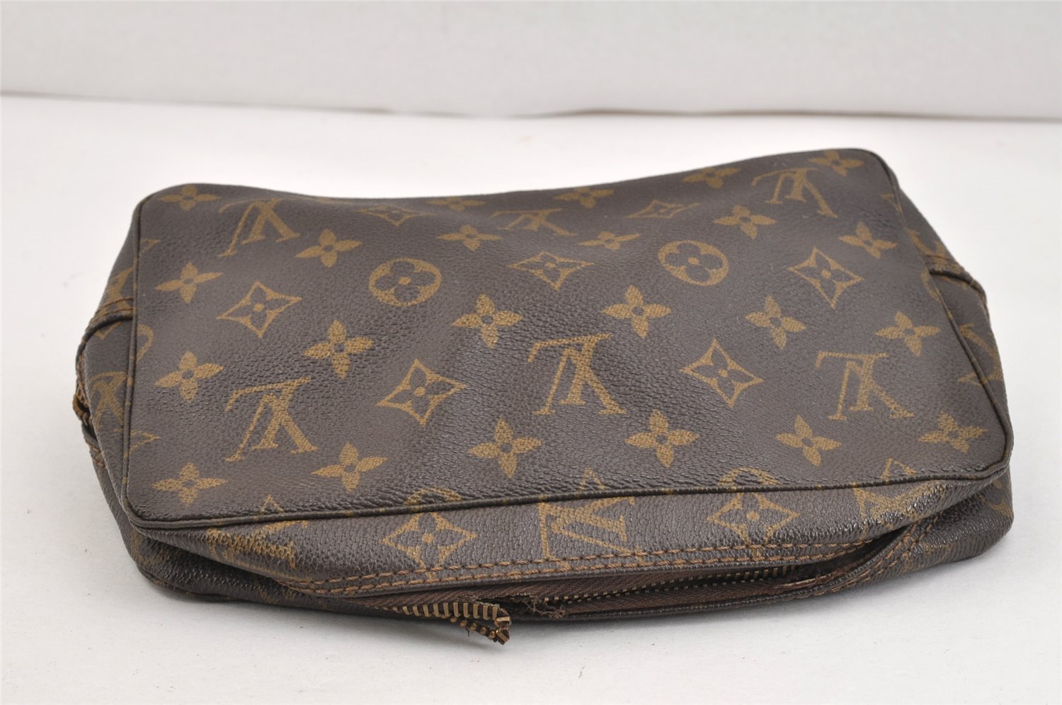 Auth Louis Vuitton Monogram Trousse Toilette 23 Clutch Bag M47524 Junk 3025K