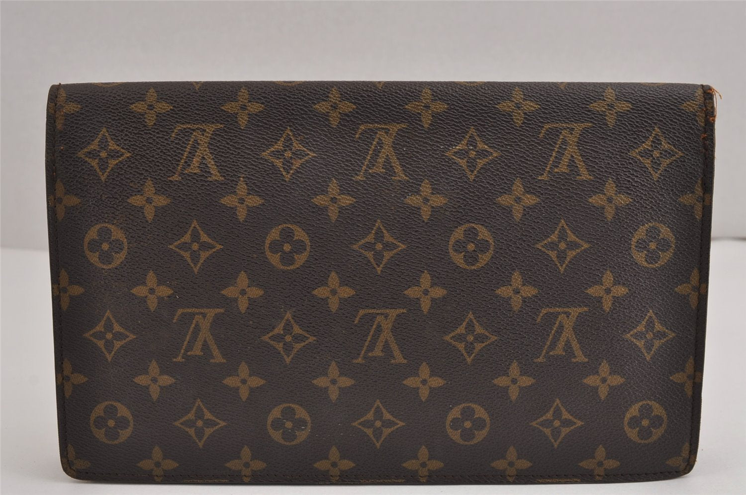 Authentic Louis Vuitton Monogram Chaillot Clutch Bag M51788 LV 3029J