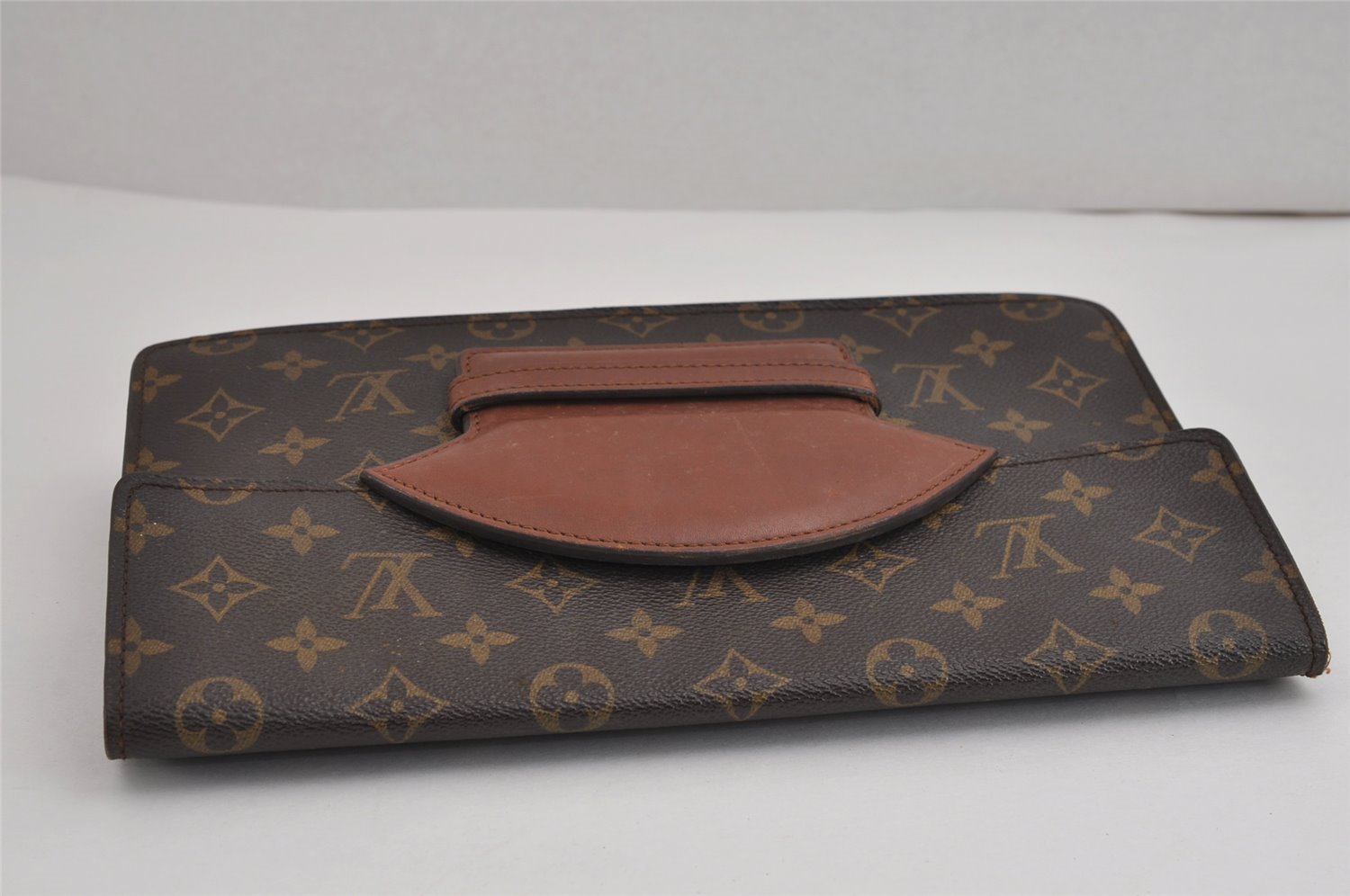 Authentic Louis Vuitton Monogram Chaillot Clutch Bag M51788 LV 3029J