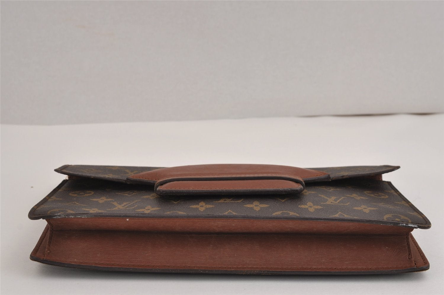 Authentic Louis Vuitton Monogram Chaillot Clutch Bag M51788 LV 3029J
