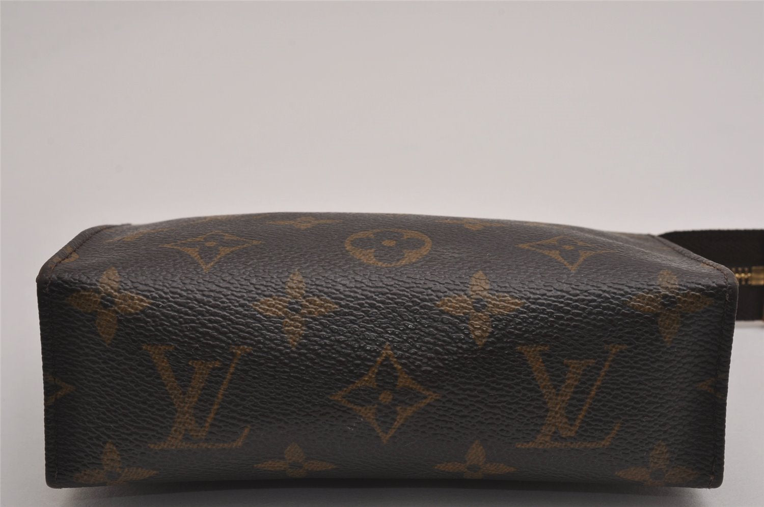 Authentic Louis Vuitton Monogram Poche Toilette 15 M47546 Cosmetics Pouch 3033J