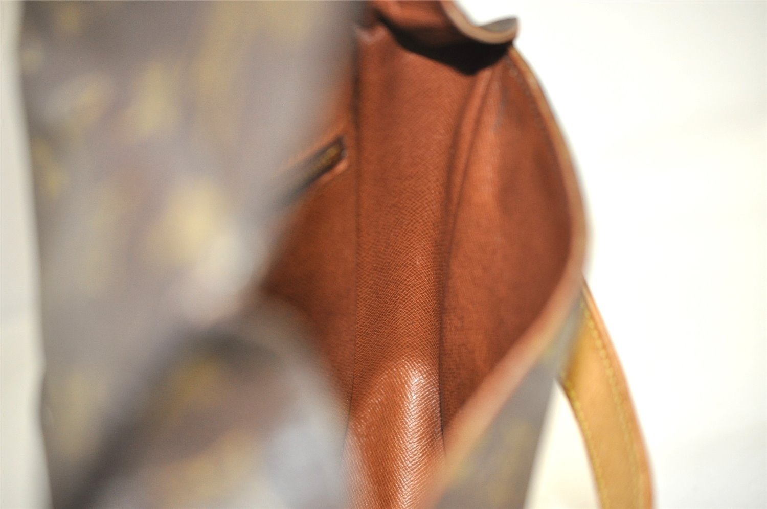 Authentic Louis Vuitton Monogram Saint Cloud GM M51242 Shoulder Bag Junk 3036J