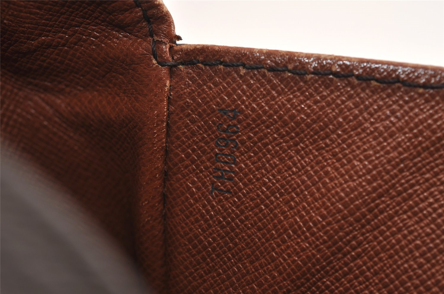 Authentic Louis Vuitton Monogram Saint Cloud GM M51242 Shoulder Bag Junk 3036J