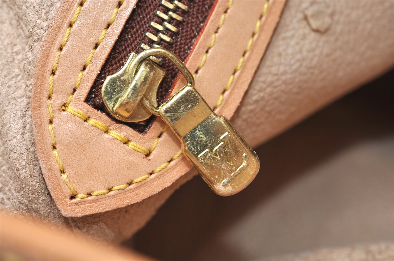 Authentic Louis Vuitton Monogram Bucket PM Shoulder Tote Bag M42238 Junk 3037K