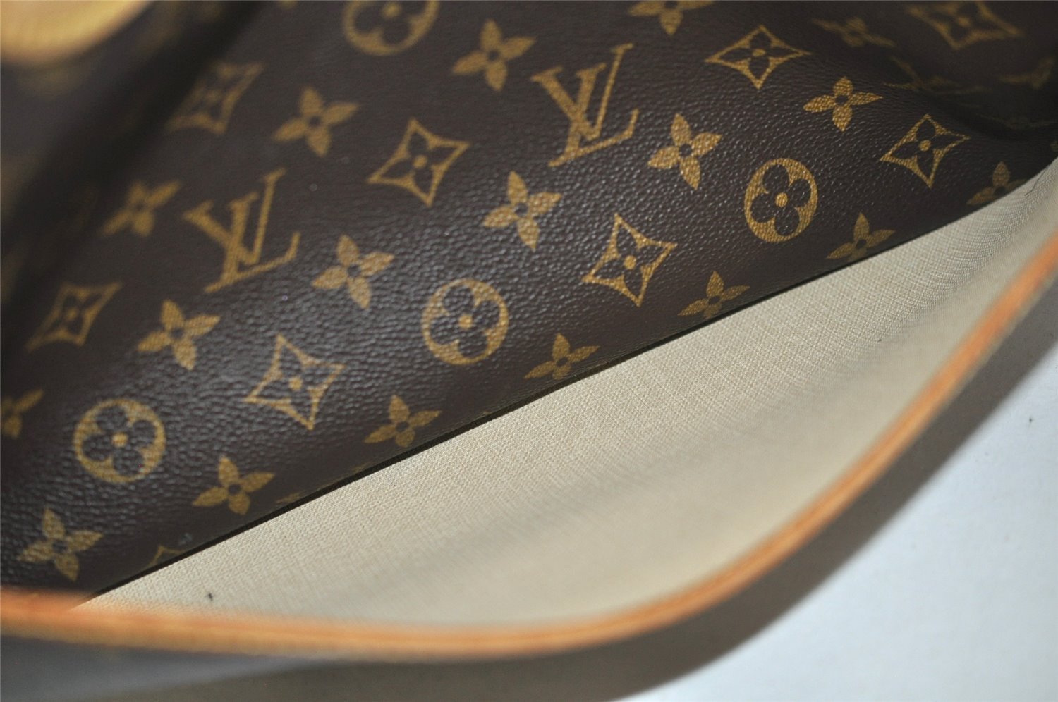 Authentic Louis Vuitton Monogram Deauville Hand Bag M47270 LV 3039I