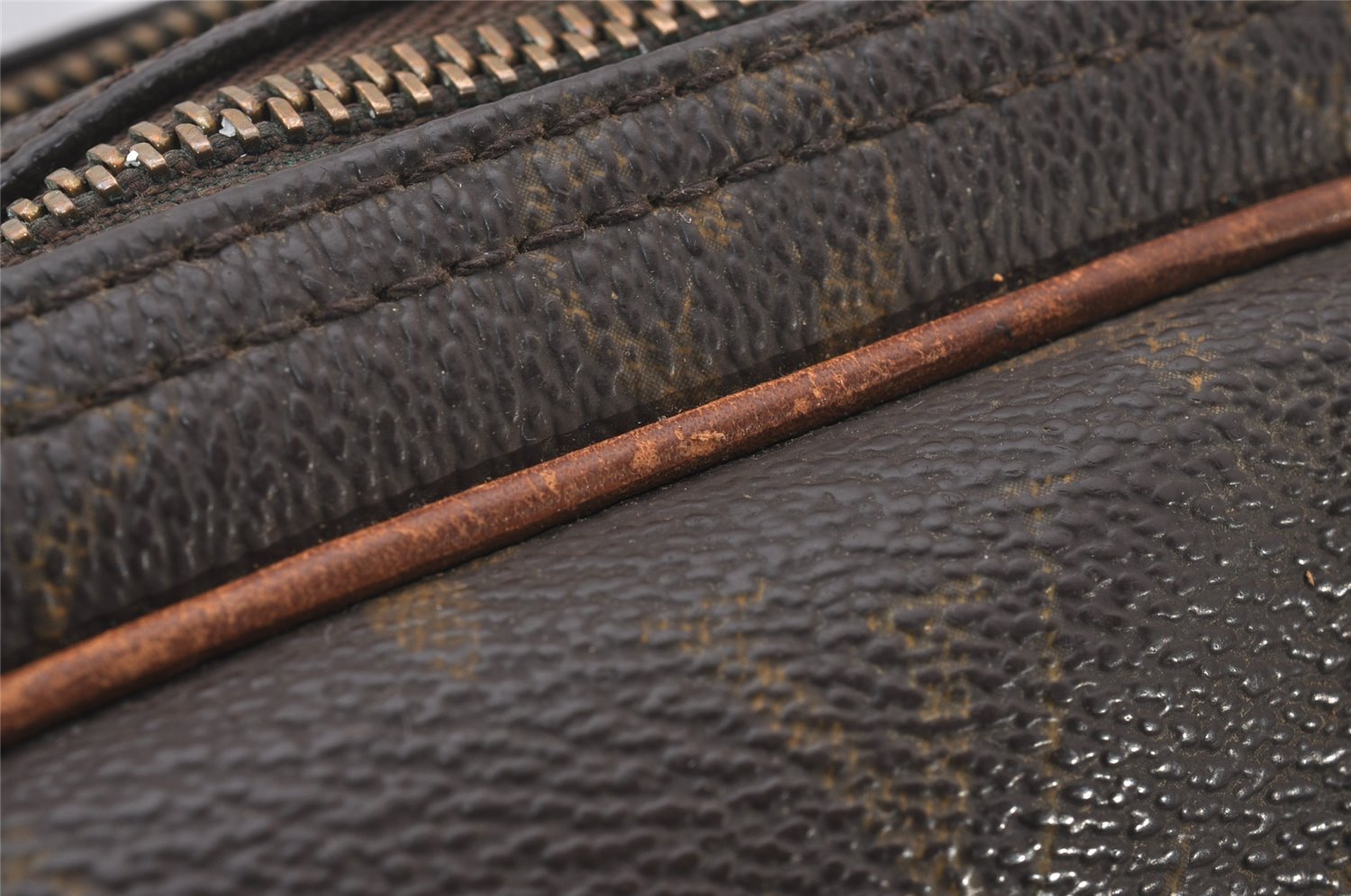 Authentic Louis Vuitton Monogram Reporter PM Shoulder Cross Bag M45254 LV 3048I