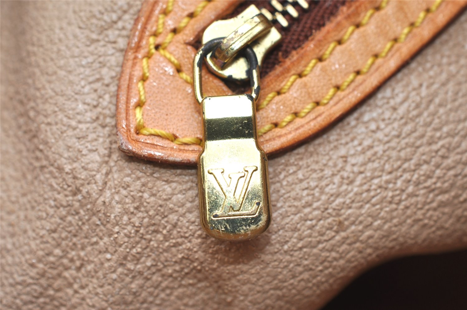 Authentic Louis Vuitton Monogram Bucket PM Shoulder Tote Bag M42238 Junk 3048K