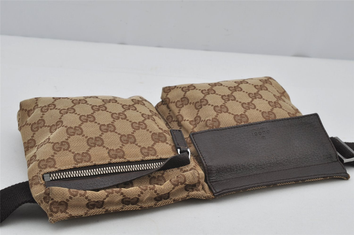 Authentic GUCCI Waist Body Bag Purse GG Canvas Leather 28566 Brown 3050J