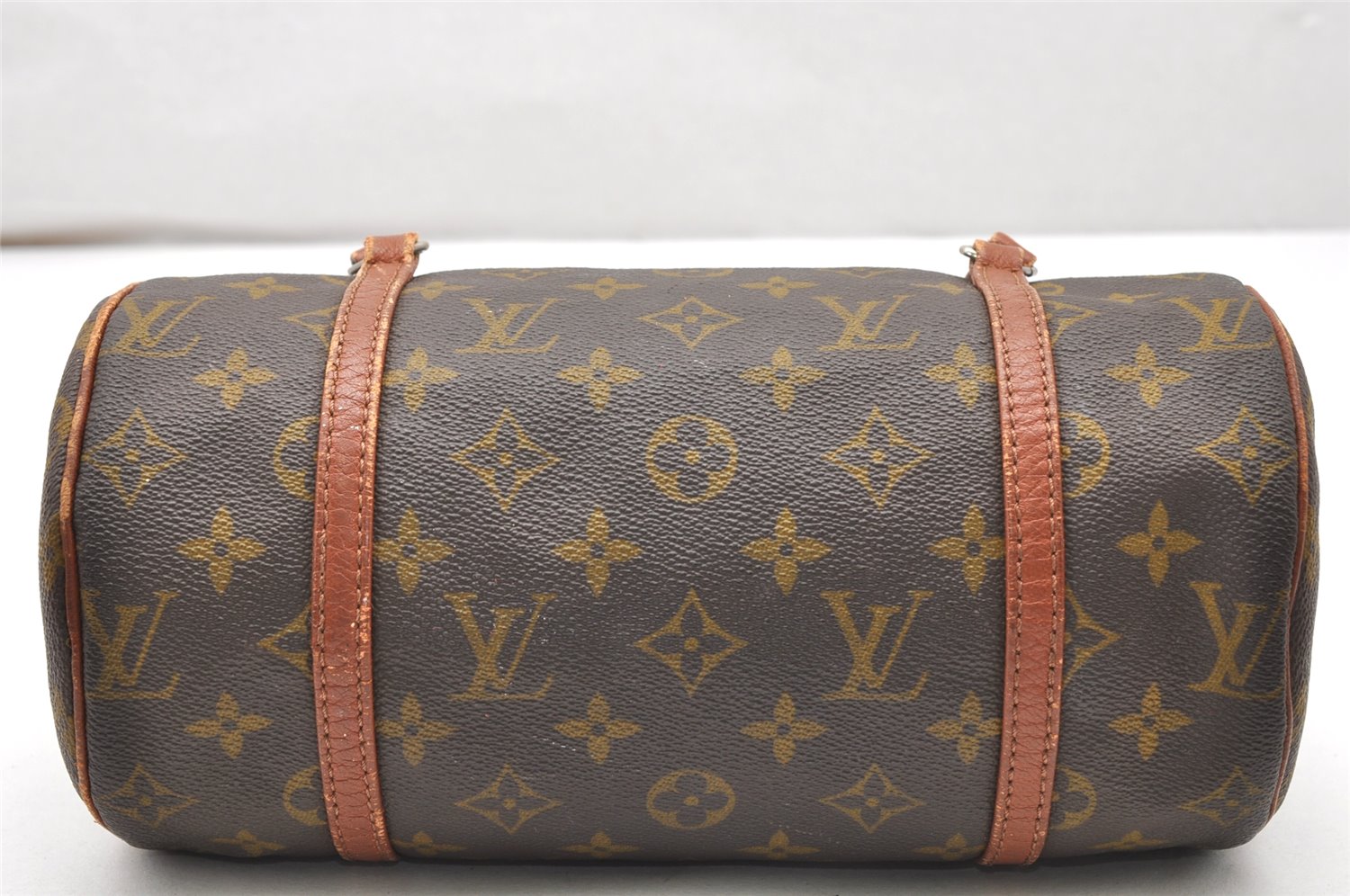 Authentic Louis Vuitton Monogram Papillon 26 Hand Bag Old Model LV 3050K