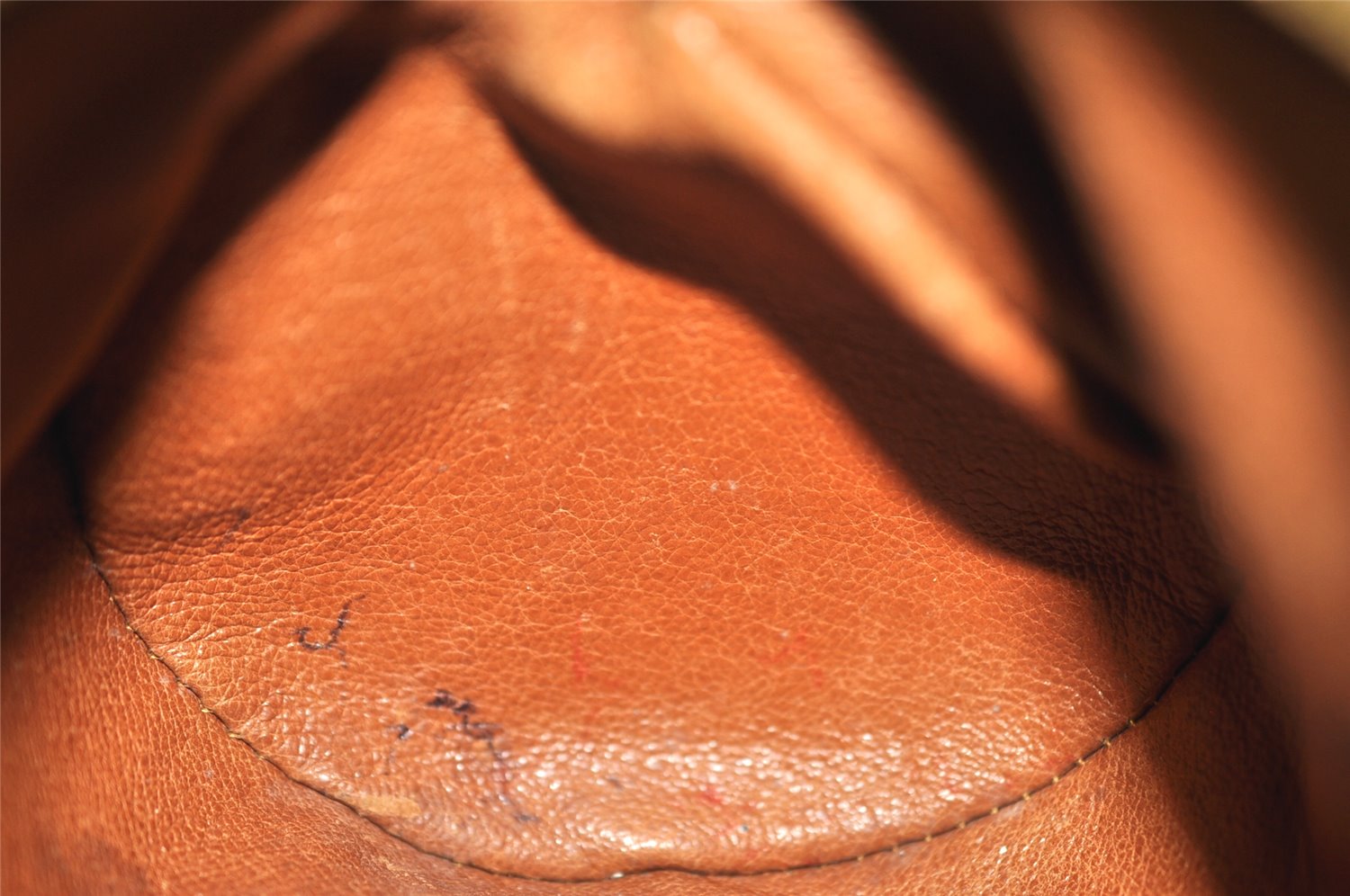 Authentic Louis Vuitton Monogram Papillon 26 Hand Bag Old Model LV 3050K