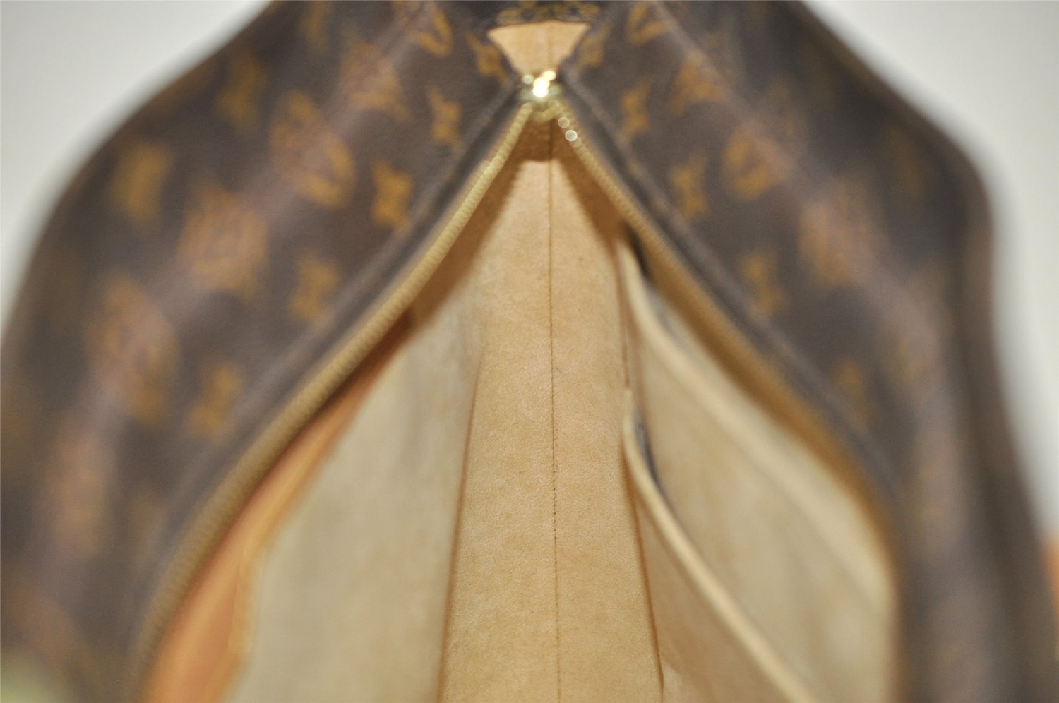 Authentic Louis Vuitton Monogram Luco Shoulder Tote Bag M51155 LV Junk 3052K