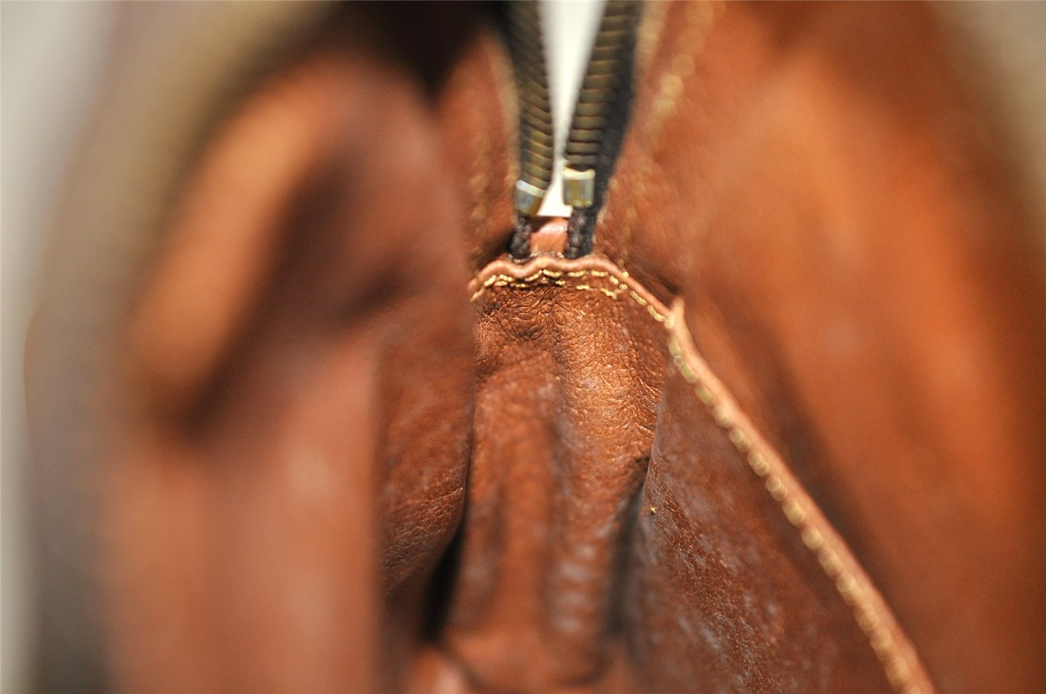 Authentic Louis Vuitton Monogram Amazone Shoulder Cross Body Bag Old Model 3055I