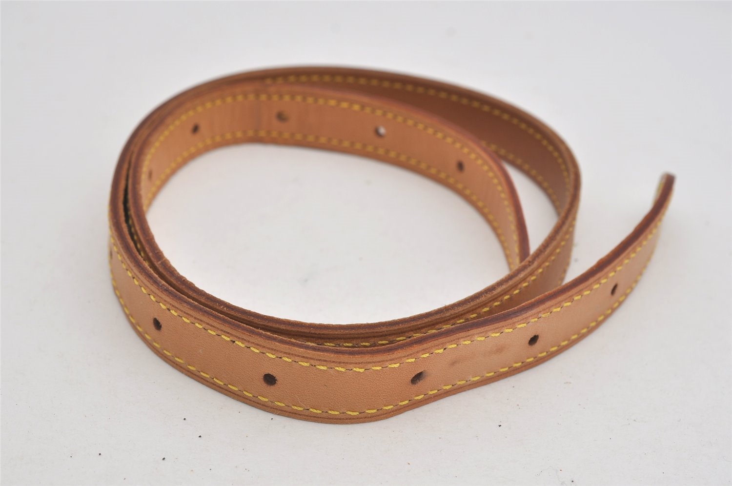 Authentic Louis Vuitton Leather Shoulder Strap For Bucket GM 31.9