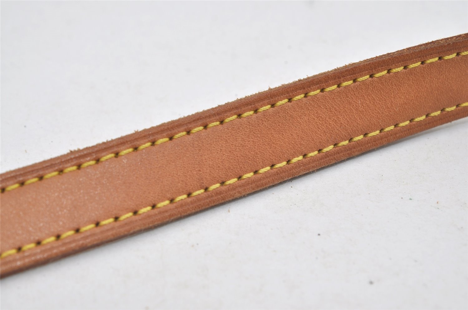 Authentic Louis Vuitton Leather Shoulder Strap For Bucket GM 31.9