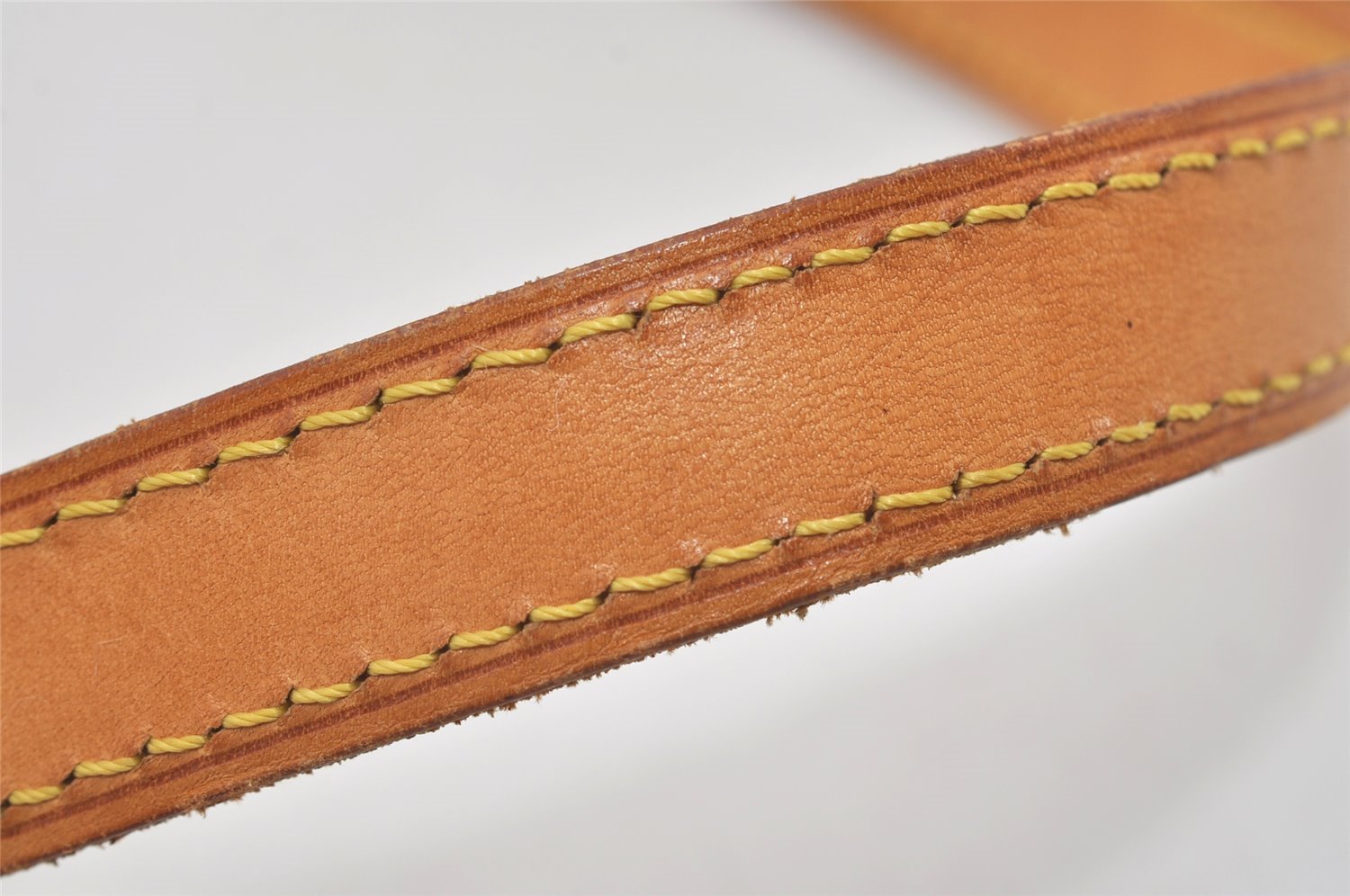 Authentic Louis Vuitton Leather Shoulder Strap For Bucket GM 31.9