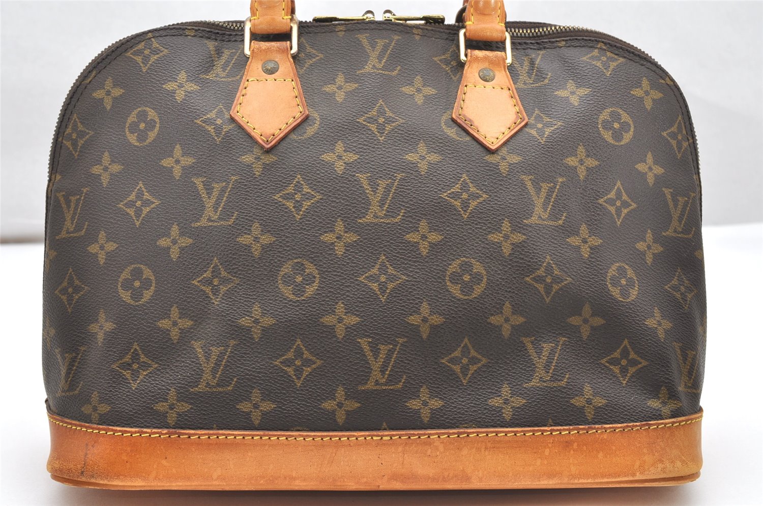 Authentic Louis Vuitton Monogram Alma Hand Bag Purse M51130 LV 3059K