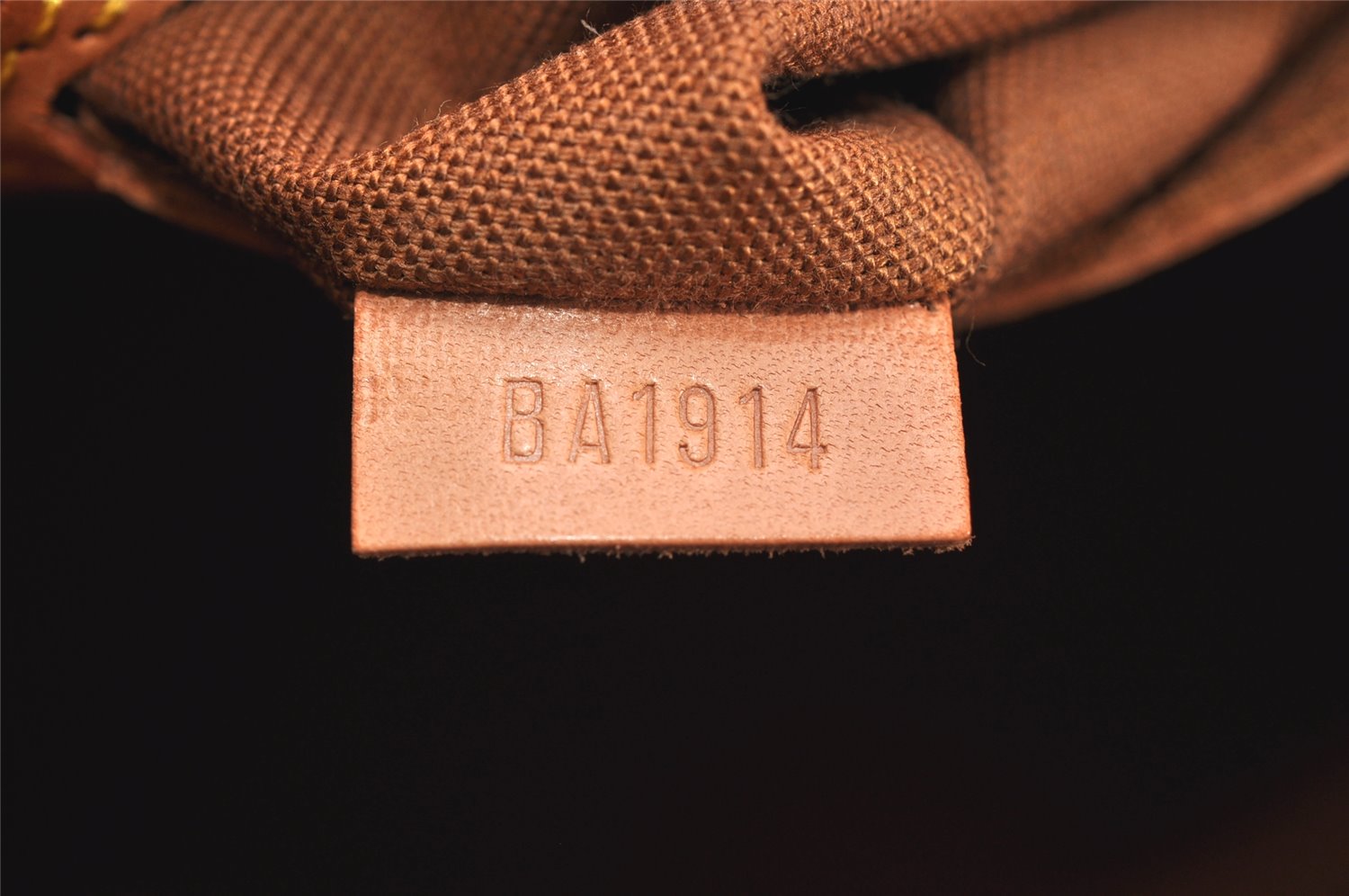 Authentic Louis Vuitton Monogram Alma Hand Bag Purse M51130 LV 3059K