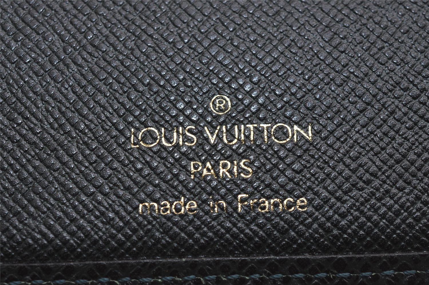 Auth Louis Vuitton Taiga Porte Valeurs Cartes Credit Wallet M30394 Green 3064J