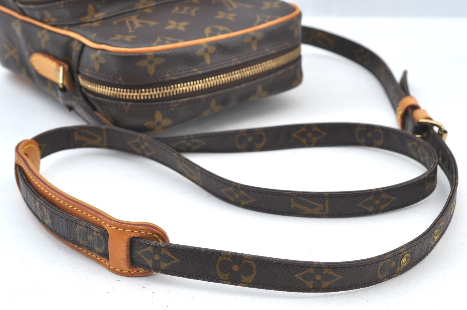 Authentic Louis Vuitton Monogram Amazone Shoulder Cross Body Bag M45236 LV 3066H