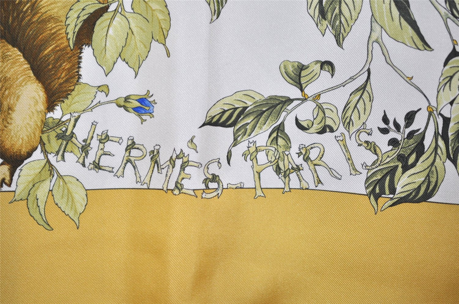 Authentic HERMES Carre 90 Scarf 