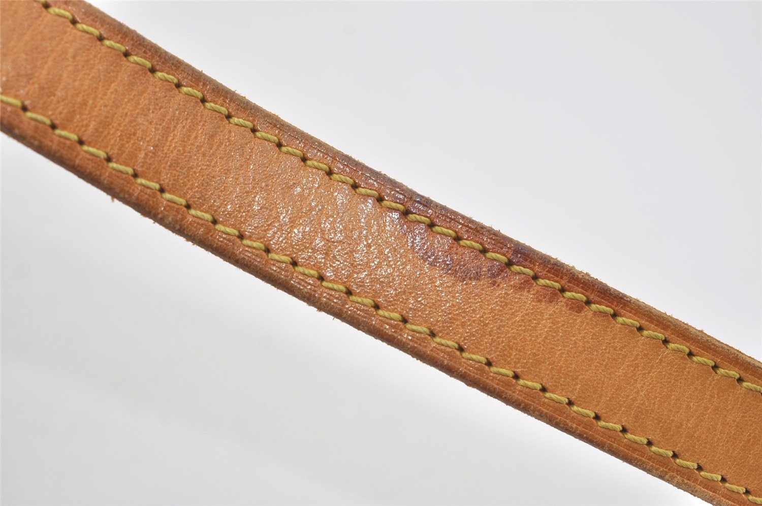 Authentic Louis Vuitton Leather Shoulder Strap For Bucket GM 31.9